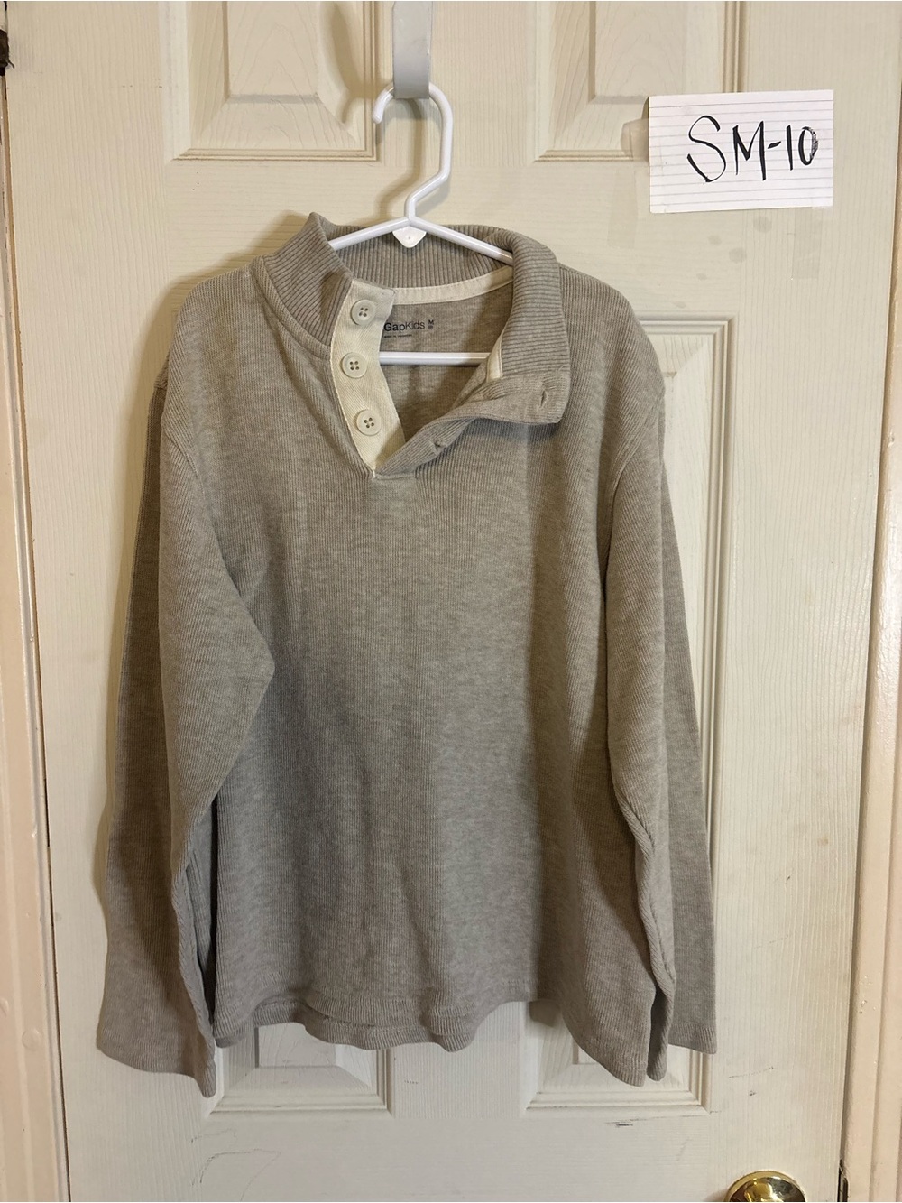 GAP Kids Button-Neck Pullover in Beige Heather